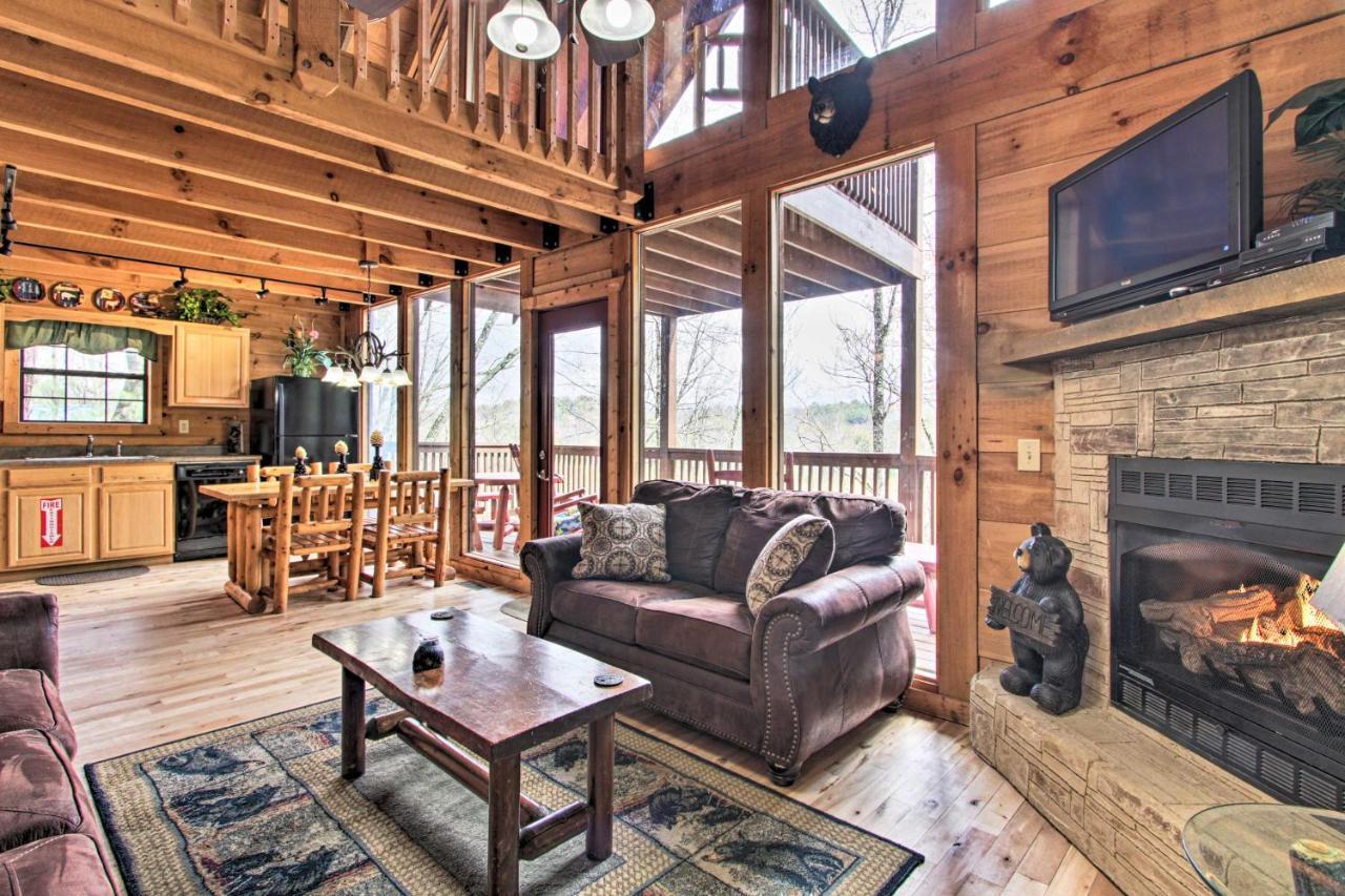 Sevierville Sanctuary Hot Tub, Pool Table And Deck! Экстерьер фото