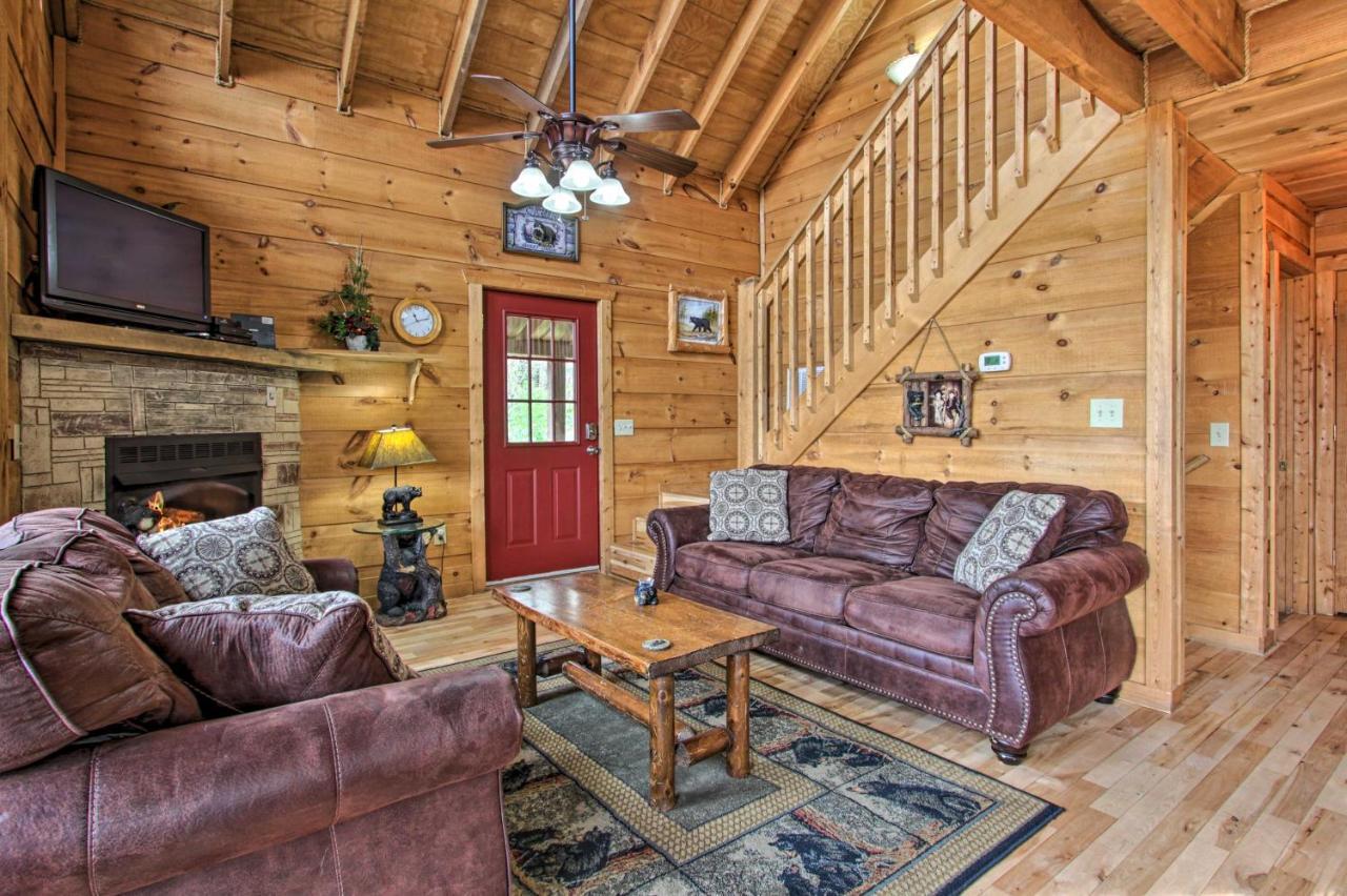 Sevierville Sanctuary Hot Tub, Pool Table And Deck! Экстерьер фото