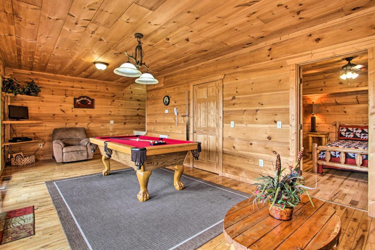 Sevierville Sanctuary Hot Tub, Pool Table And Deck! Экстерьер фото
